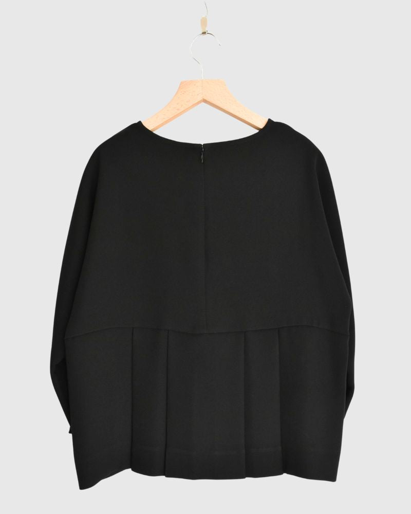 プリーツプルオーバー Black