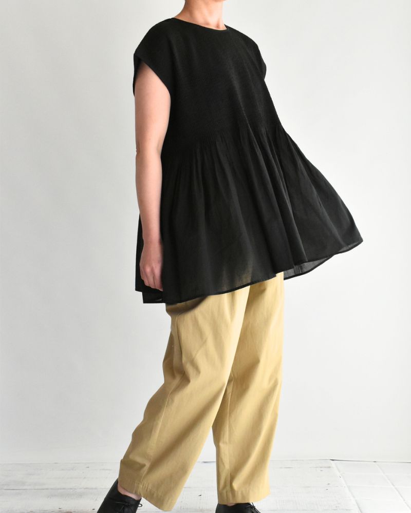 CREW-NECK F/SLEEVE SHIRT WITH MINI PINTUCK Black
