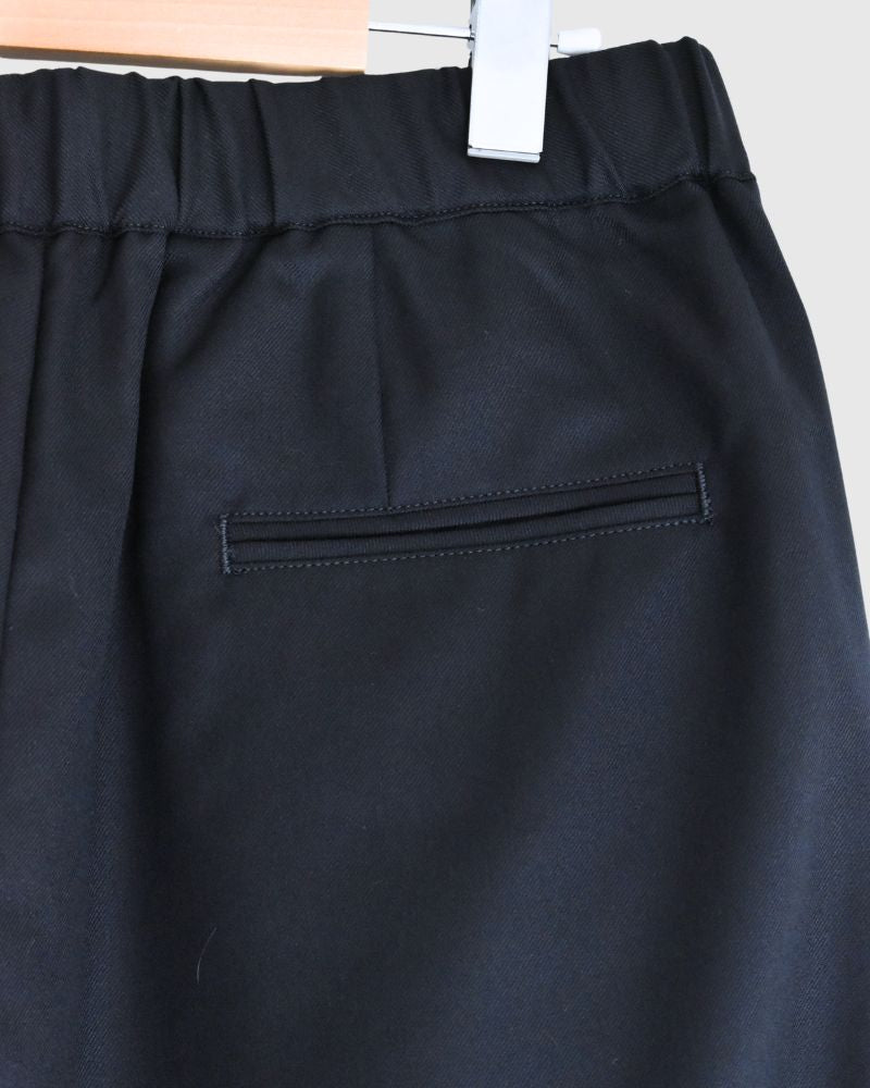 WORSTED SERGE 2TUCK WIDE EASY PANTS Navy