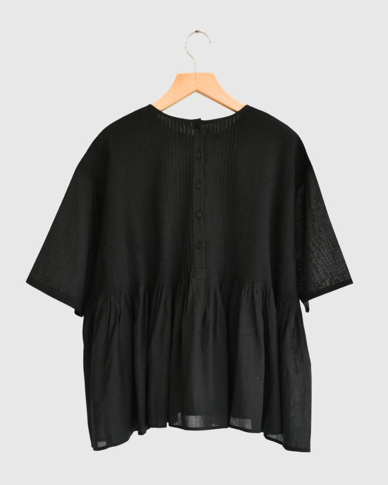 CREW-NECK PULLOVER HALF/SLEEVE SHIRT WITH MINI PINTUCK Black