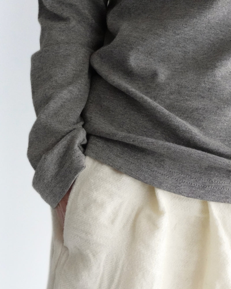 ヤク タートルネックプルオーバー Gray