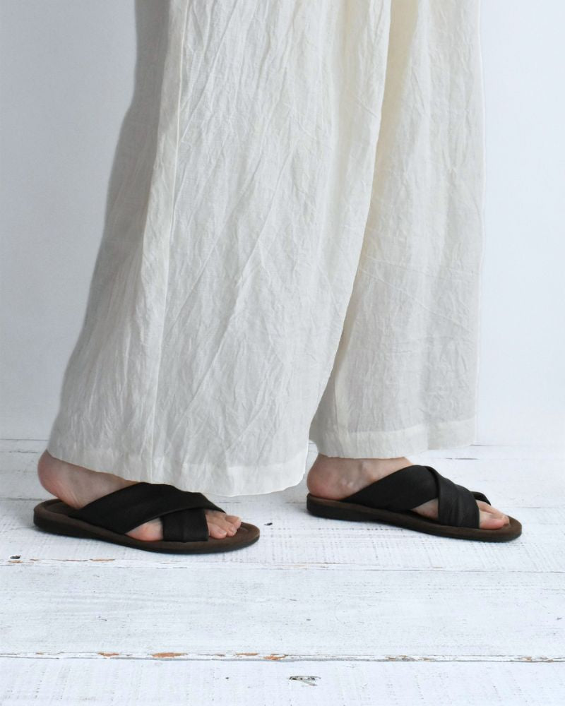 ワイドコクーン ギャザーパンツ（LINEN） OffWhite