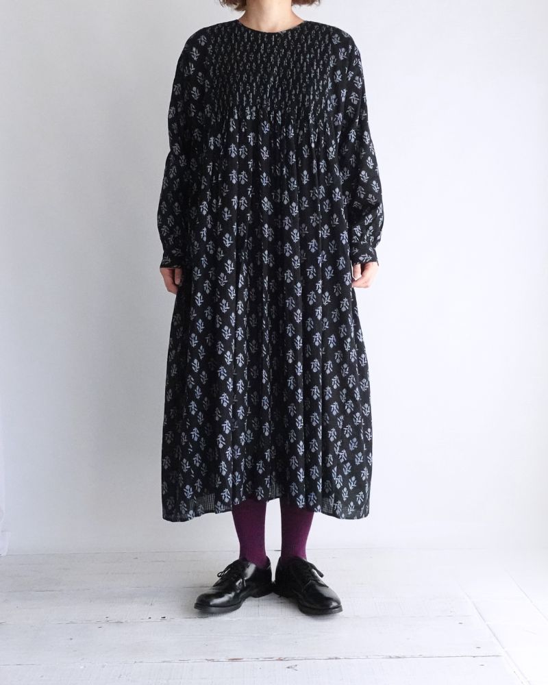 CREW-NECK P/O SHIRT DRESS WITH PINTUCK Black