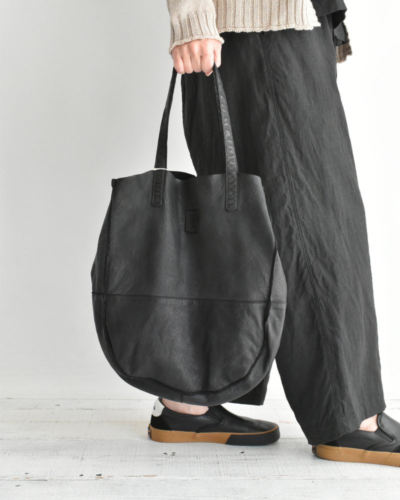 COW LEATHER TOTE BAG Black