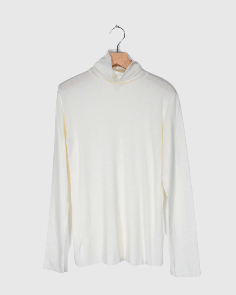 ハイネック スリムフィット（ウール） White