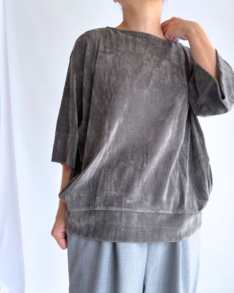 TULLE FLOCKY プルオーバー CharcoalGray