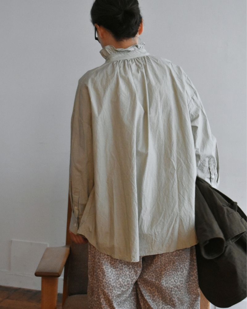 【予約】 F/W LA 529 オーディナリーフリルブラウス（10月末 - 11月初旬）
