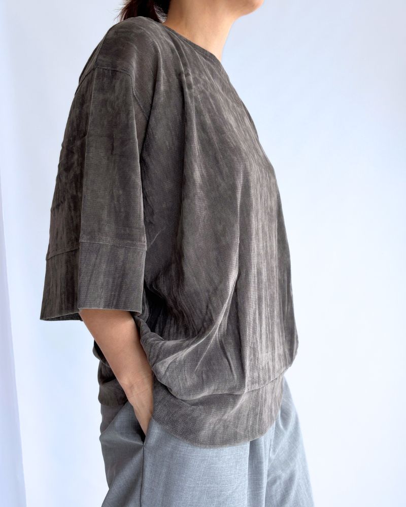 TULLE FLOCKY プルオーバー CharcoalGray