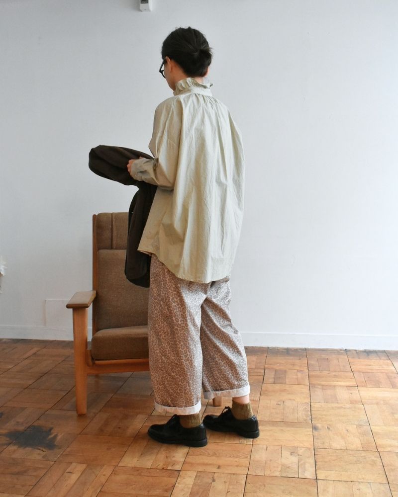 【予約】 F/W LA 529 オーディナリーフリルブラウス（10月末 - 11月初旬）