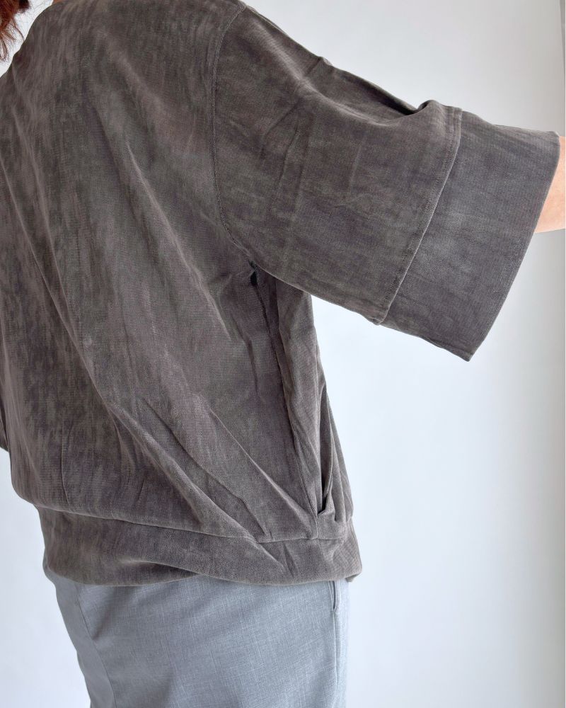 TULLE FLOCKY プルオーバー CharcoalGray