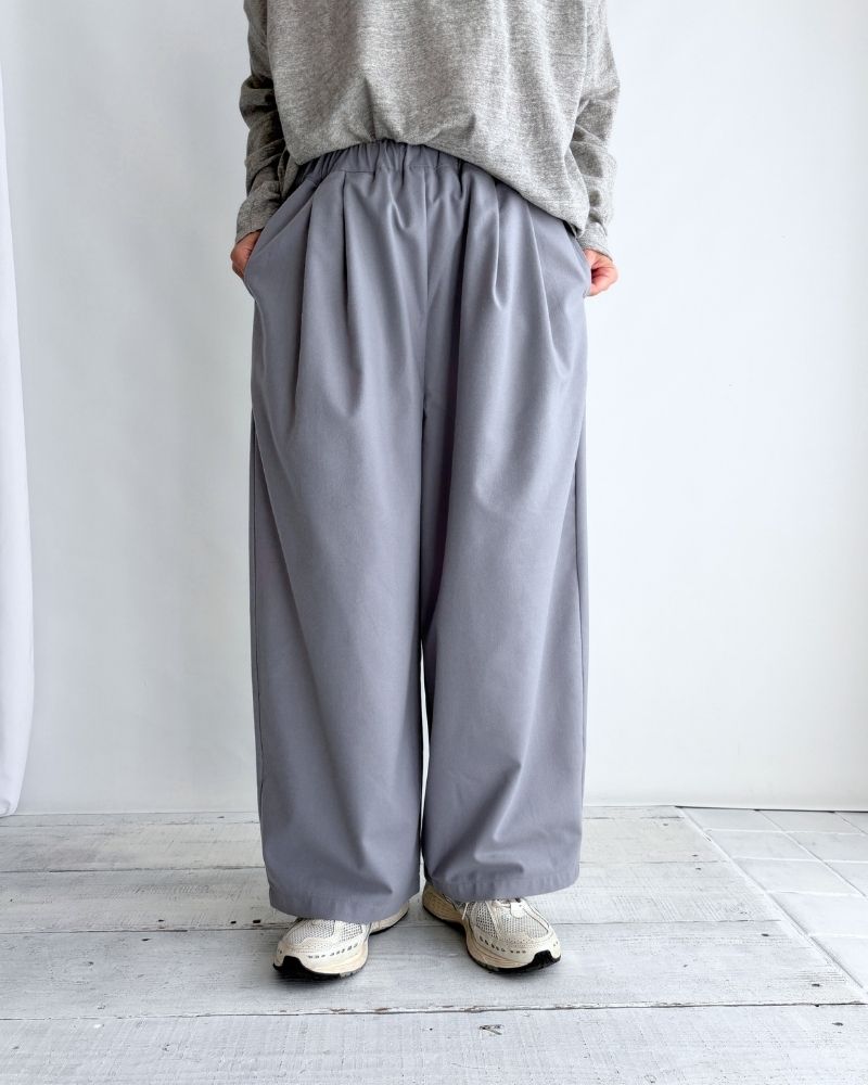 タックデザインパンツ 'REDI' LightGray