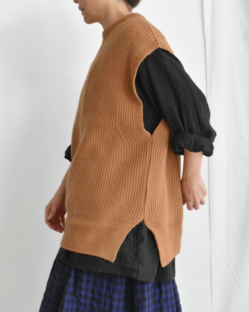 JAPAN RIDGE KNITTING VEST Camel