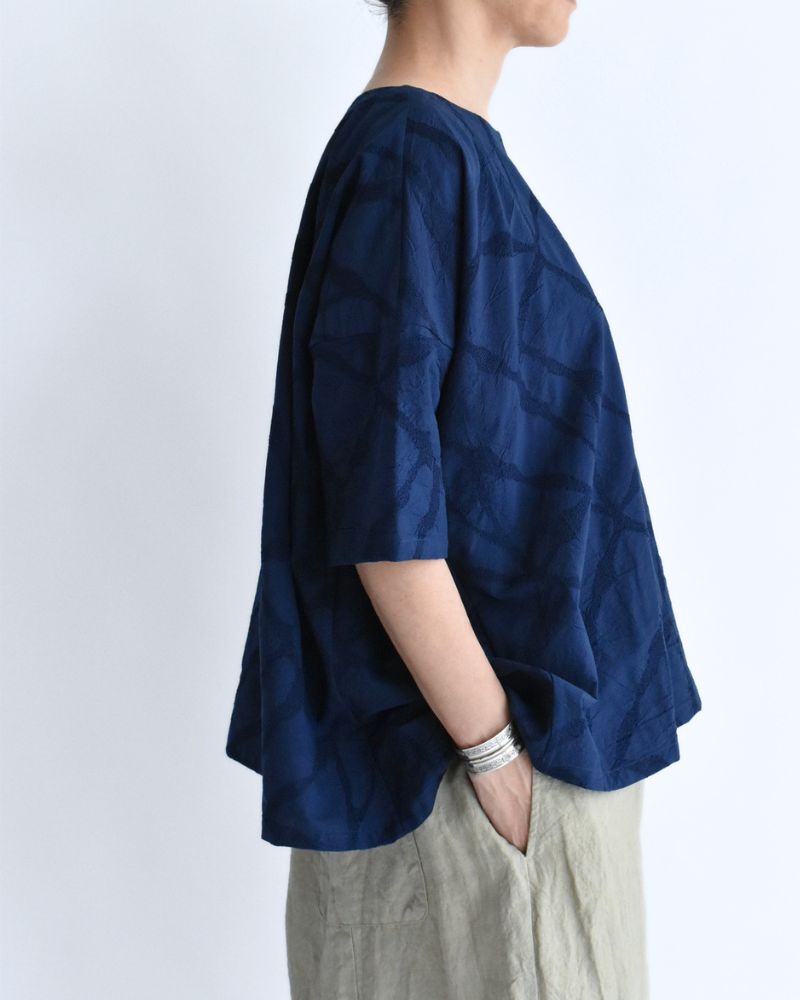 パネルプルオーバーブラウス（刺しゅう） Navy