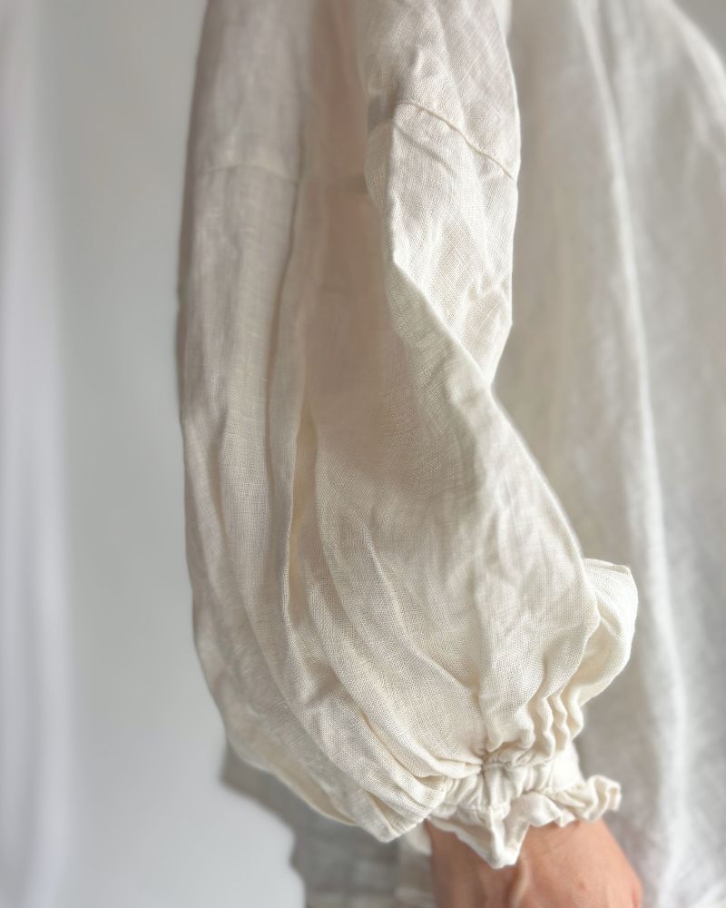 アトリエ ブラウス AntiqueWhite