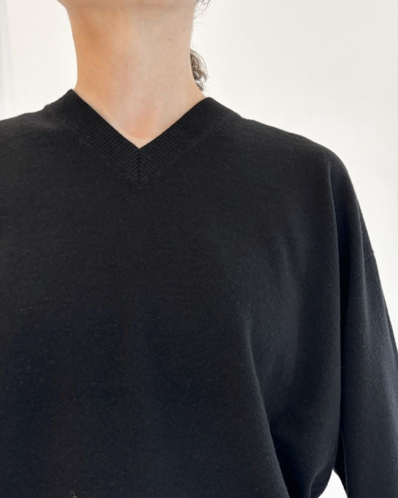 GINNY Vネックニットプルオーバー Black