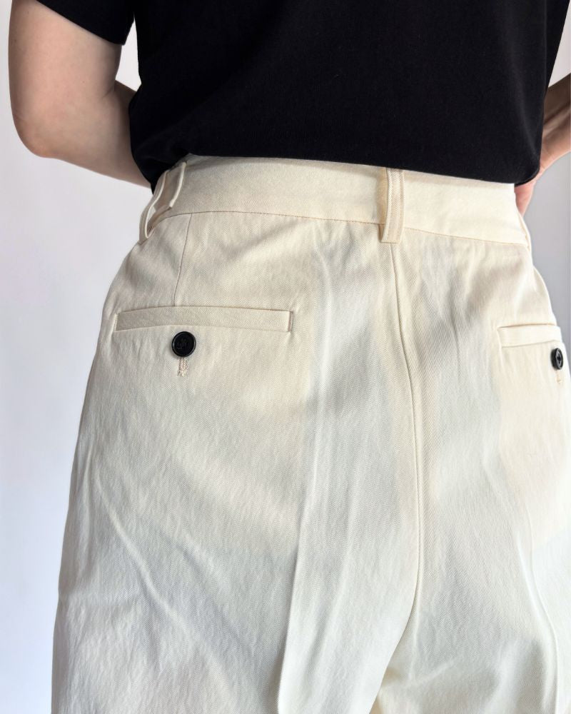 KARL-CHINO センタープレスパンツ OffWhite