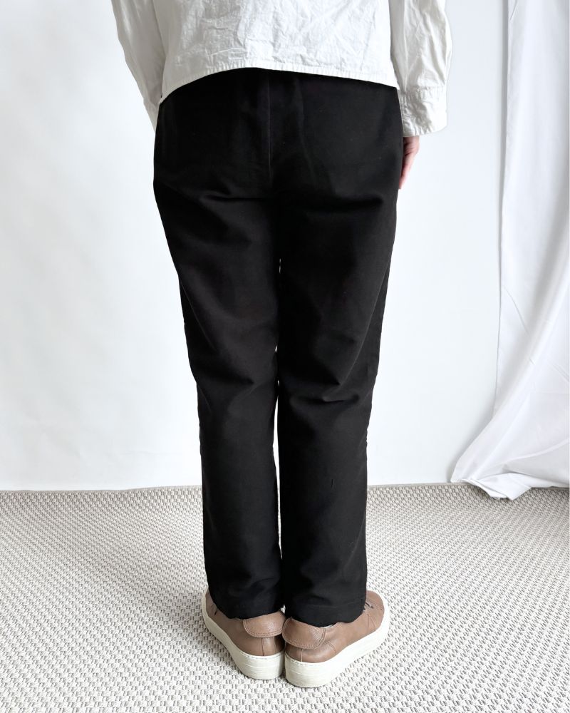 COTTON SUEDE EASY TAPERED PANTS Black