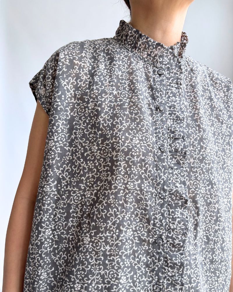 POWER LOOM COTTON DOBIE CHECK ARABESQUE SCREEN PRINT NO/SL FRILL COLLAR SHIRT DarkGray