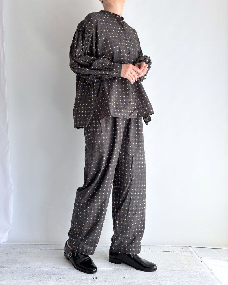 2TUCK TAPERED EASY PANTS Charcoal