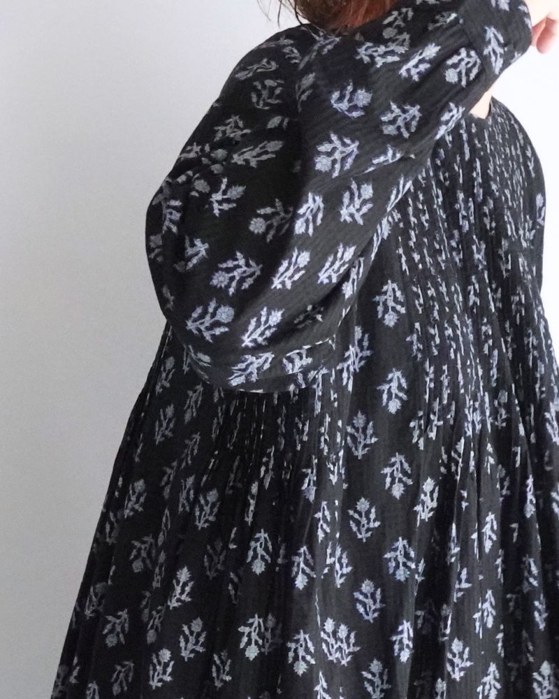 CREW-NECK P/O SHIRT DRESS WITH PINTUCK Black