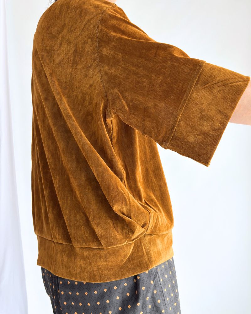 TULLE FLOCKY プルオーバー Camel