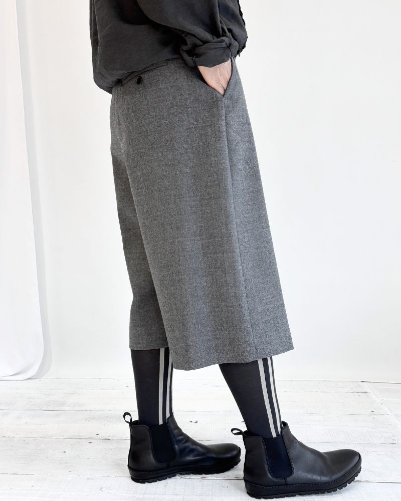 JOY-WO ウールツイルセンタータックショートパンツ HeavyGray