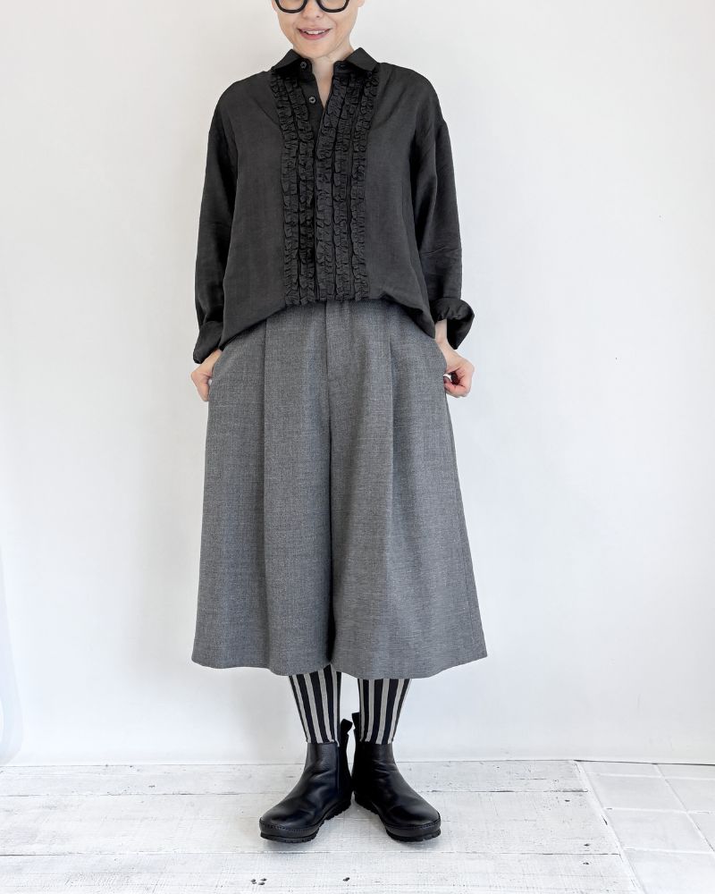 JOY-WO ウールツイルセンタータックショートパンツ HeavyGray