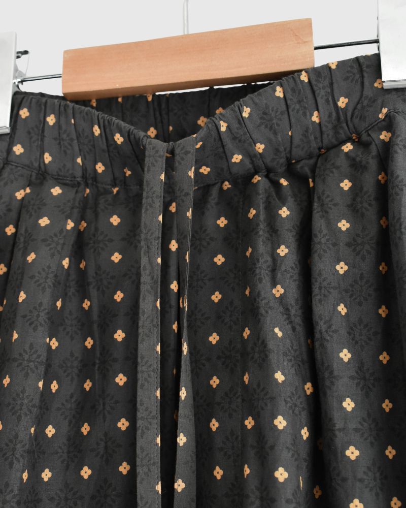 2TUCK TAPERED EASY PANTS Charcoal