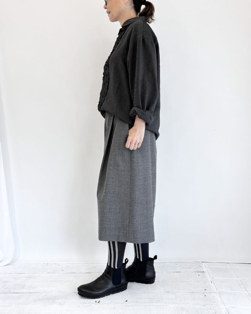 JOY-WO ウールツイルセンタータックショートパンツ HeavyGray