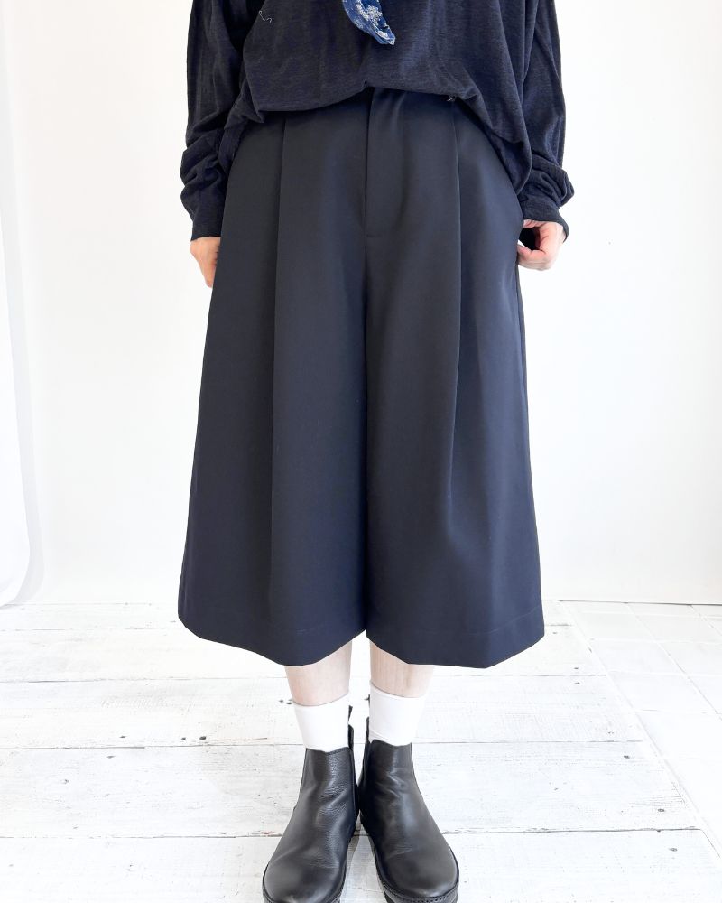 JOY-WO ウールツイルセンタータックショートパンツ Navy