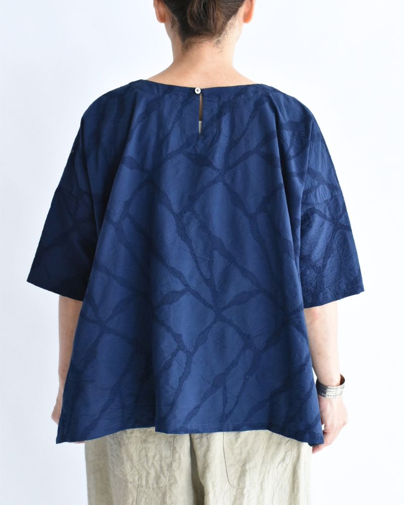 パネルプルオーバーブラウス（刺しゅう） Navy