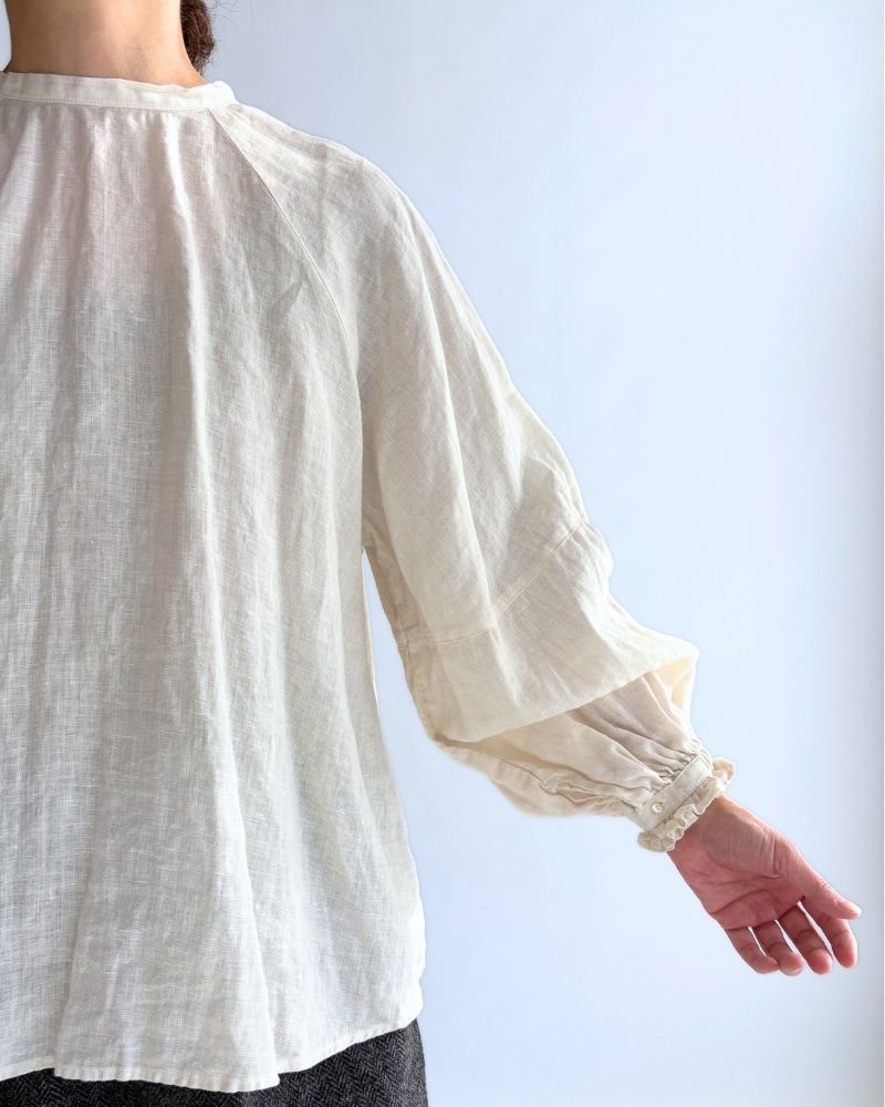 アトリエ ブラウス AntiqueWhite