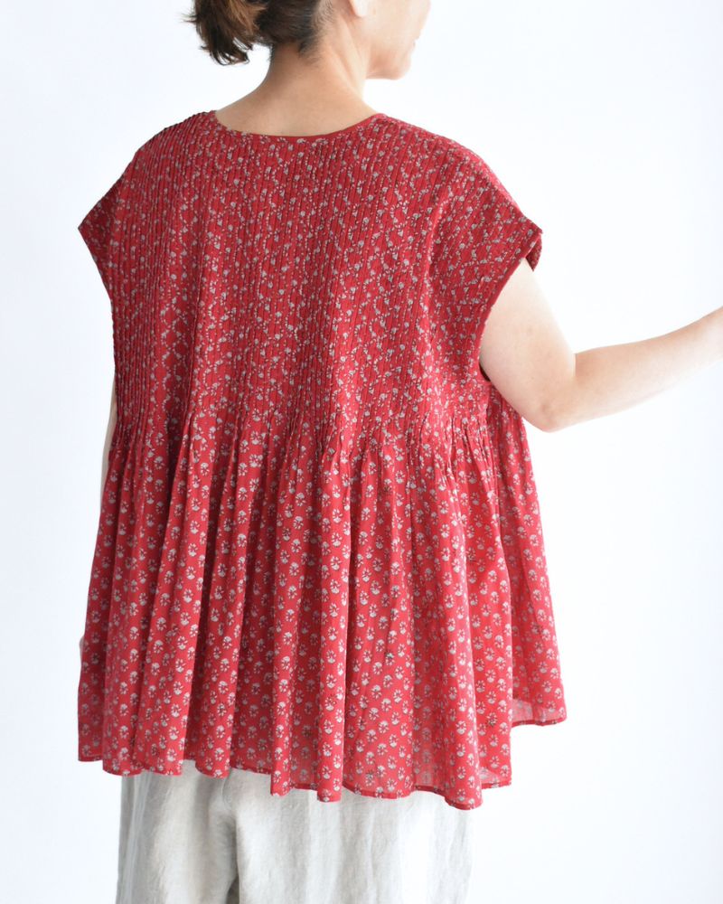 CREW-NECK BUTTON F/SLEEVE SHIRT WITH PINTUCK Red