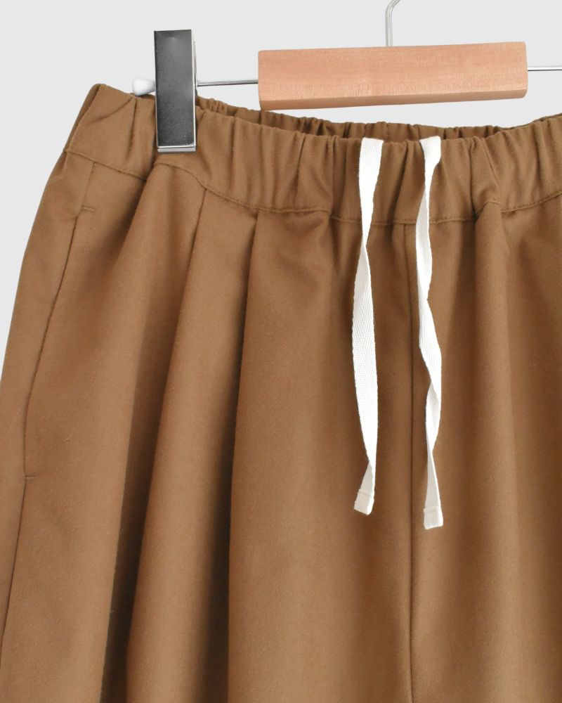タックデザインパンツ 'REDI' BrownBeige