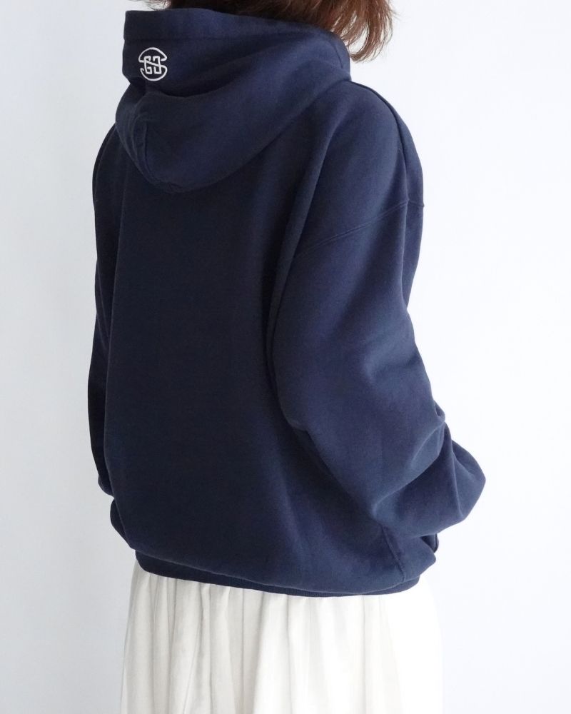 ウラケ GRVYCLRS アップリケ パーカー (MENS) Navy