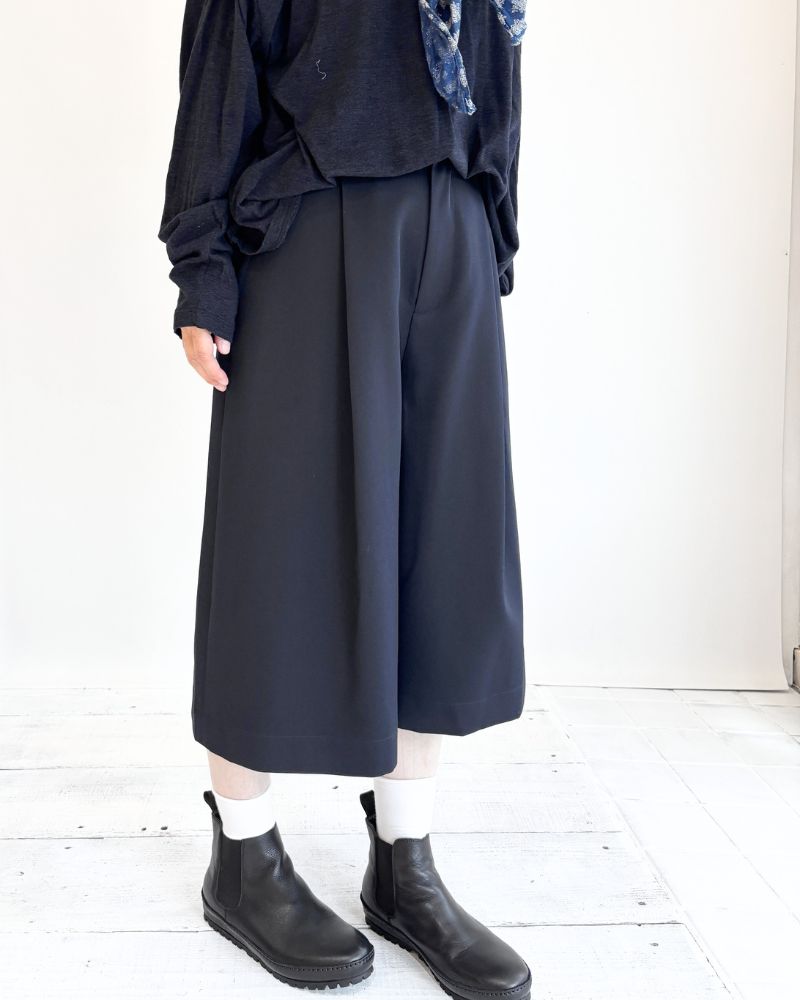 JOY-WO ウールツイルセンタータックショートパンツ Navy