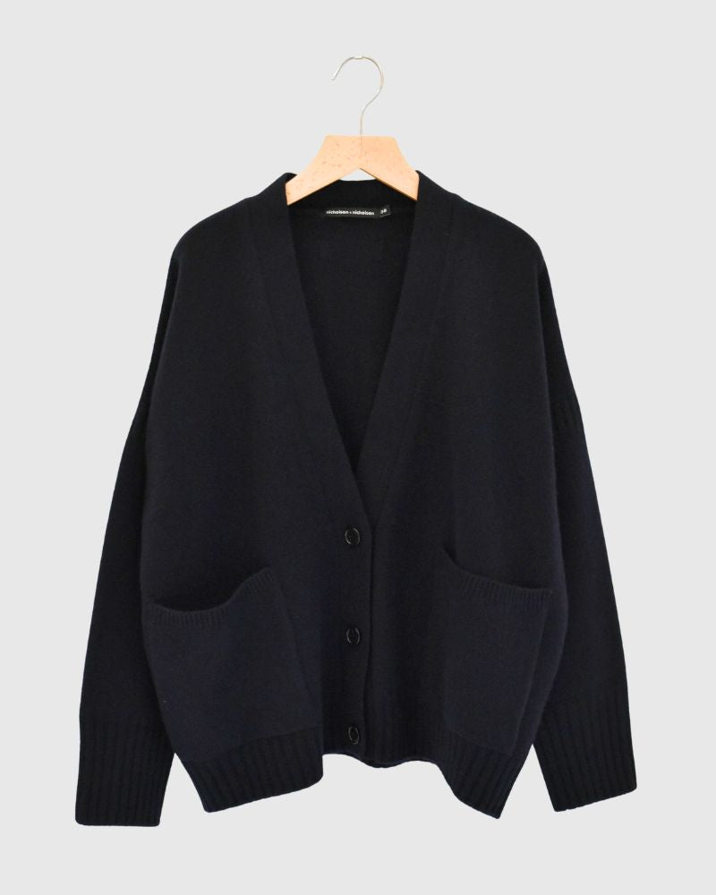 JANE Vネックカーディガン Black