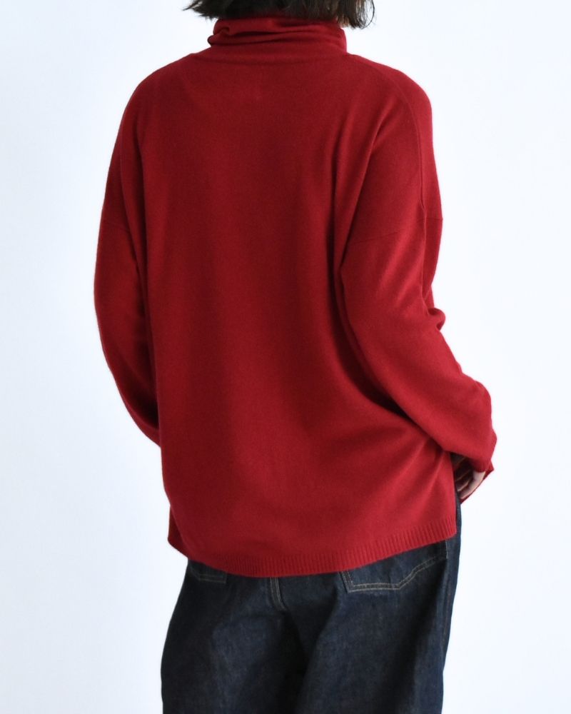 12GG PLAIN STITCH DROP SHOULDER POLO NECK WITH SLIT Red