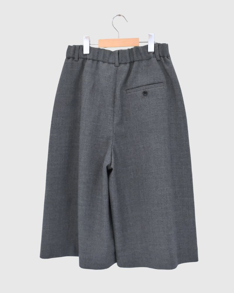 JOY-WO ウールツイルセンタータックショートパンツ HeavyGray