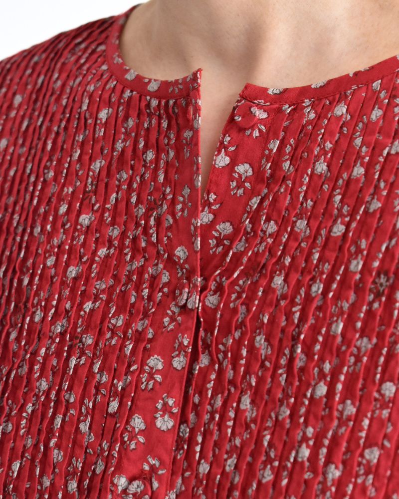 CREW-NECK BUTTON F/SLEEVE SHIRT WITH PINTUCK Red