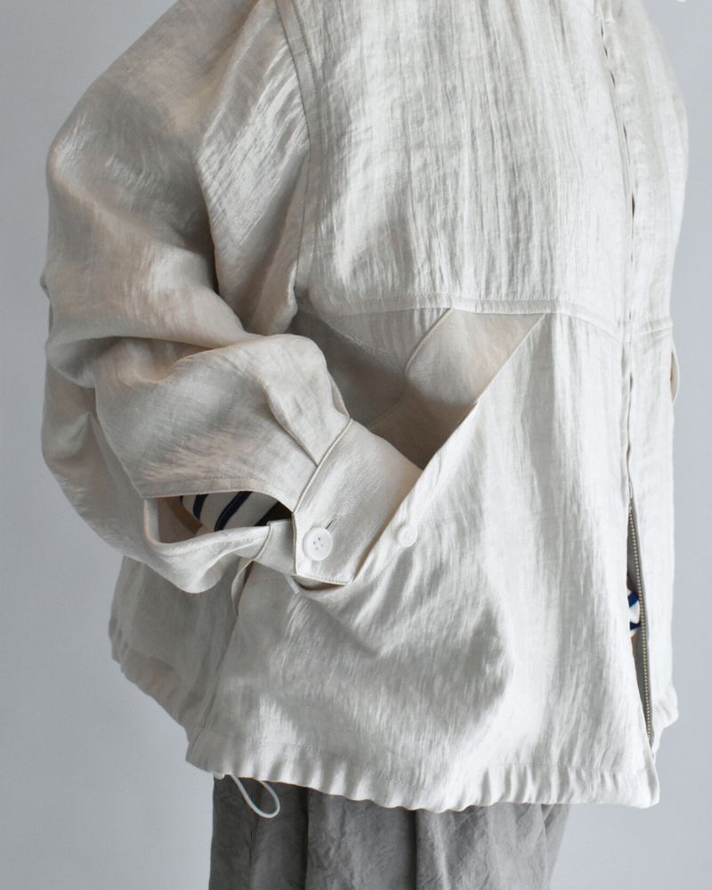 シャイニー フーディブルゾン OffBeige