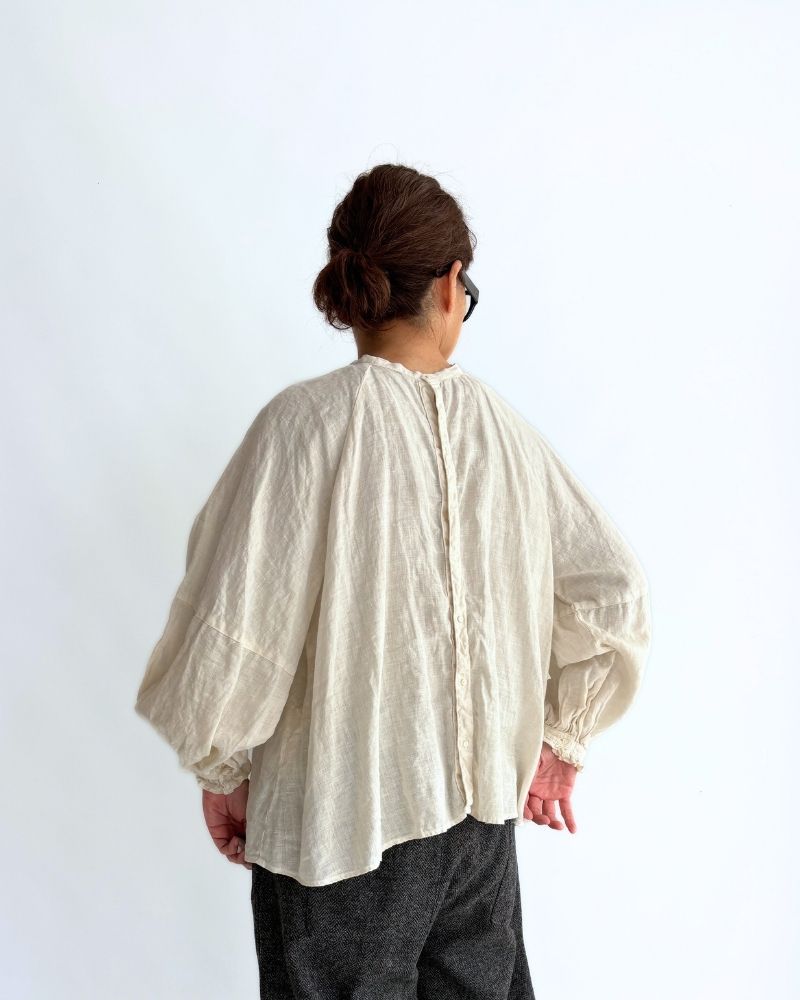 アトリエ ブラウス AntiqueWhite