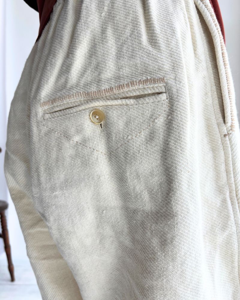 手織りウォッシュドツイル ルーズテーパードパンツ OffWhite