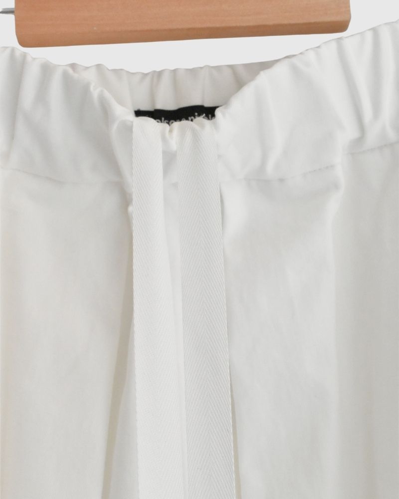 DOLLY-TWILL タックスカート White
