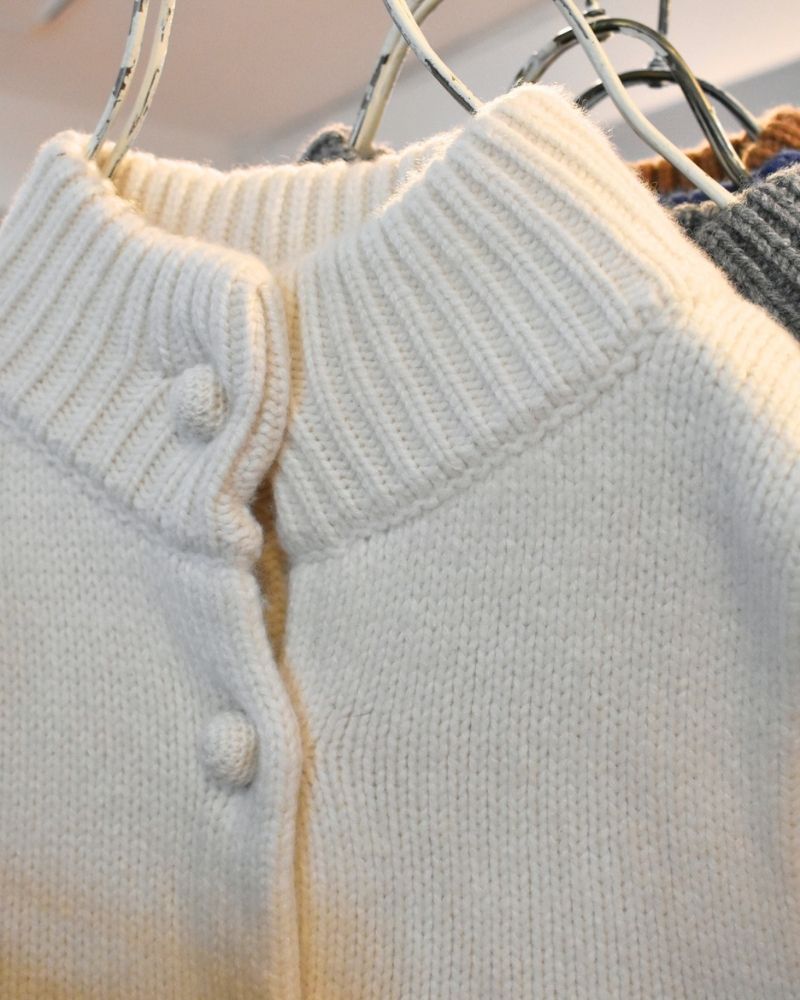 【予約】 F/W LA 526 バスケットウェーブボタンニットベスト（10月中旬 - 10月末）