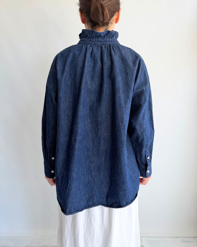 【予約】 F/W LA 518 オーディナリーデニムフリルブラウス（9月末 - 10月初旬）