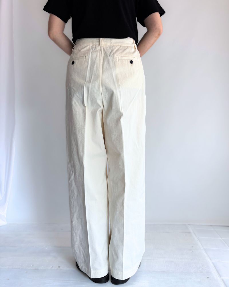 KARL-CHINO センタープレスパンツ OffWhite