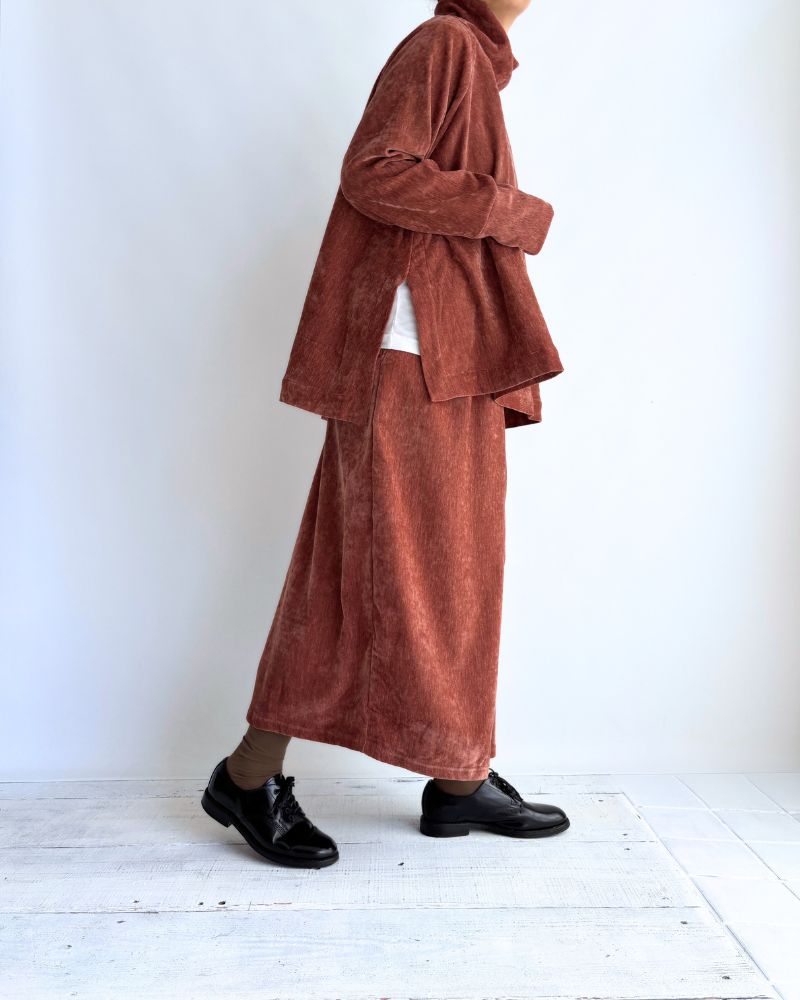 ハイネックフレアデザイントップス'BONI' Teracotta