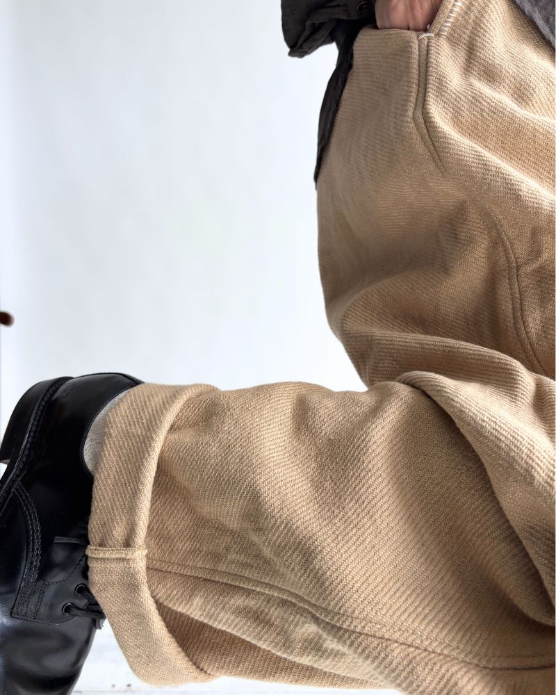 手織りウォッシュドツイル ルーズテーパードパンツ LightBeige