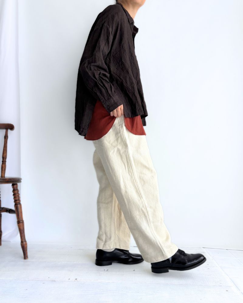 手織りウォッシュドツイル ルーズテーパードパンツ OffWhite